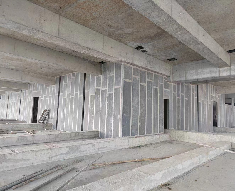 裝配式輕質復合保溫外墻板